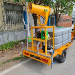 電動三輪塑料水箱灑水車