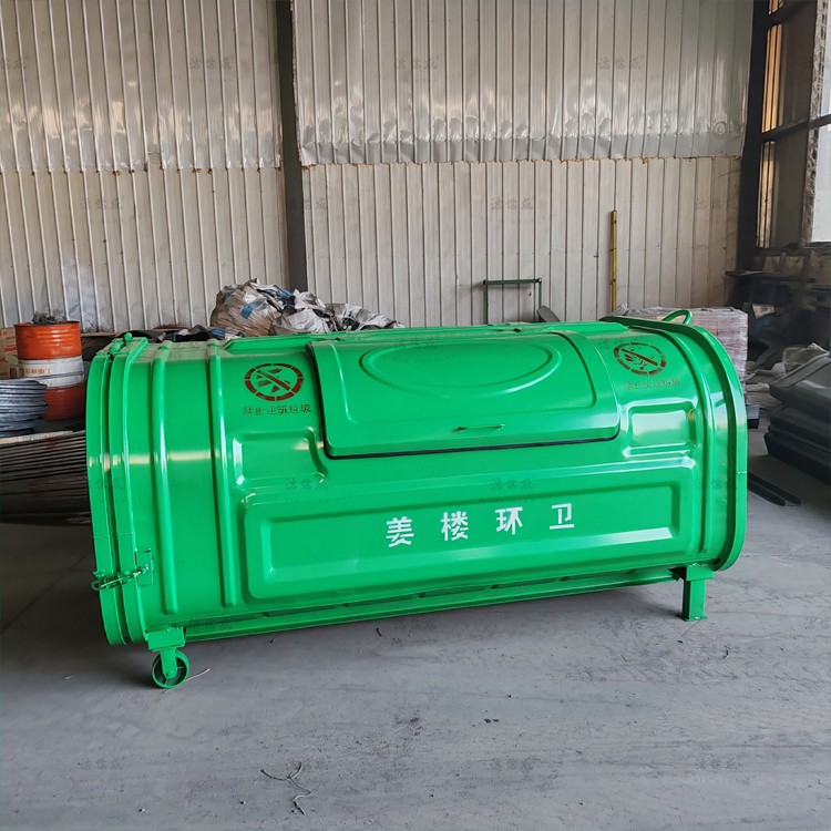 28個(gè)勾臂垃圾箱和一輛電動(dòng)三輪掛桶車(chē)發(fā)往山東聊城